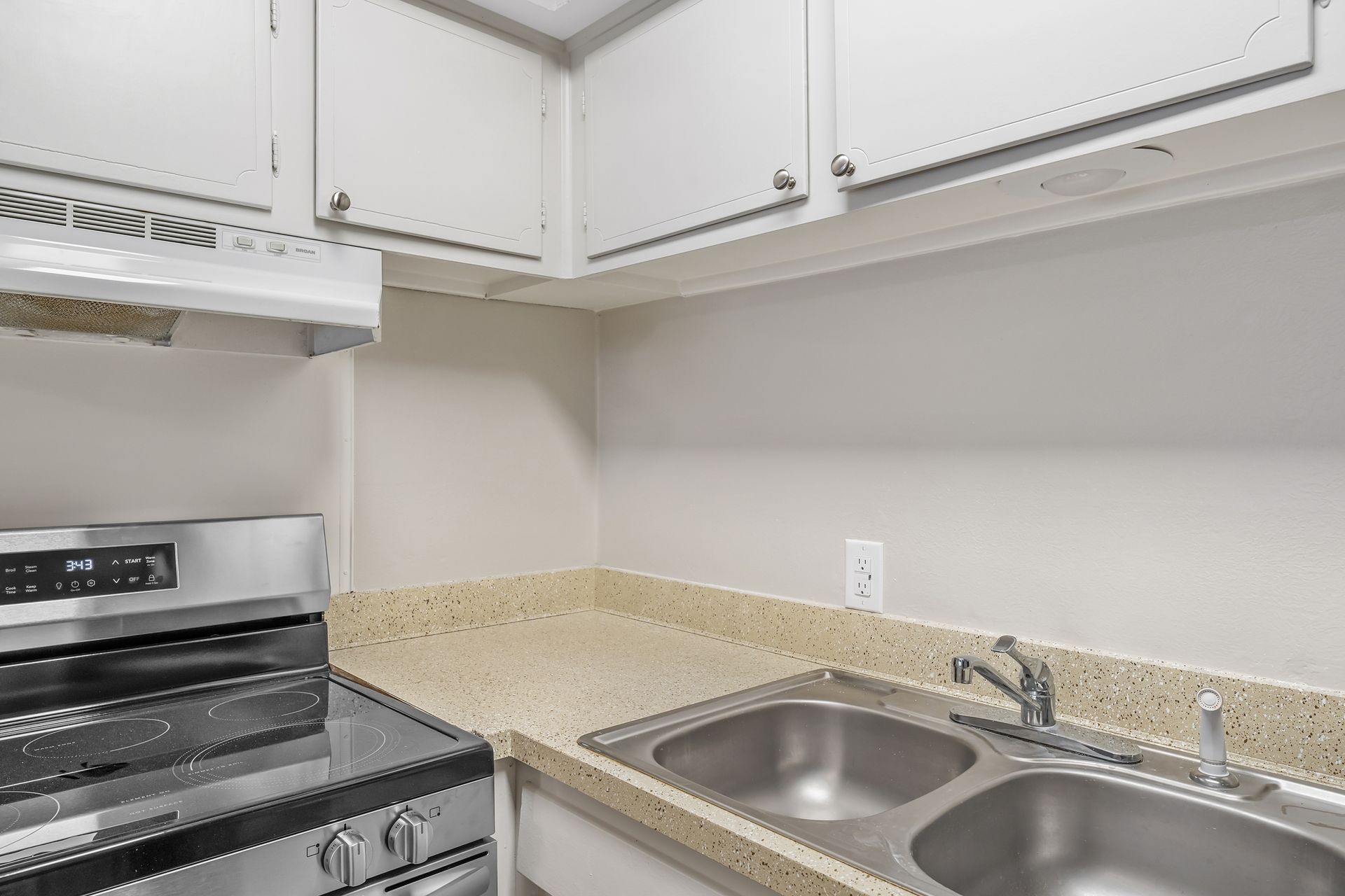 Drake Barclay Apartment 2 of 12