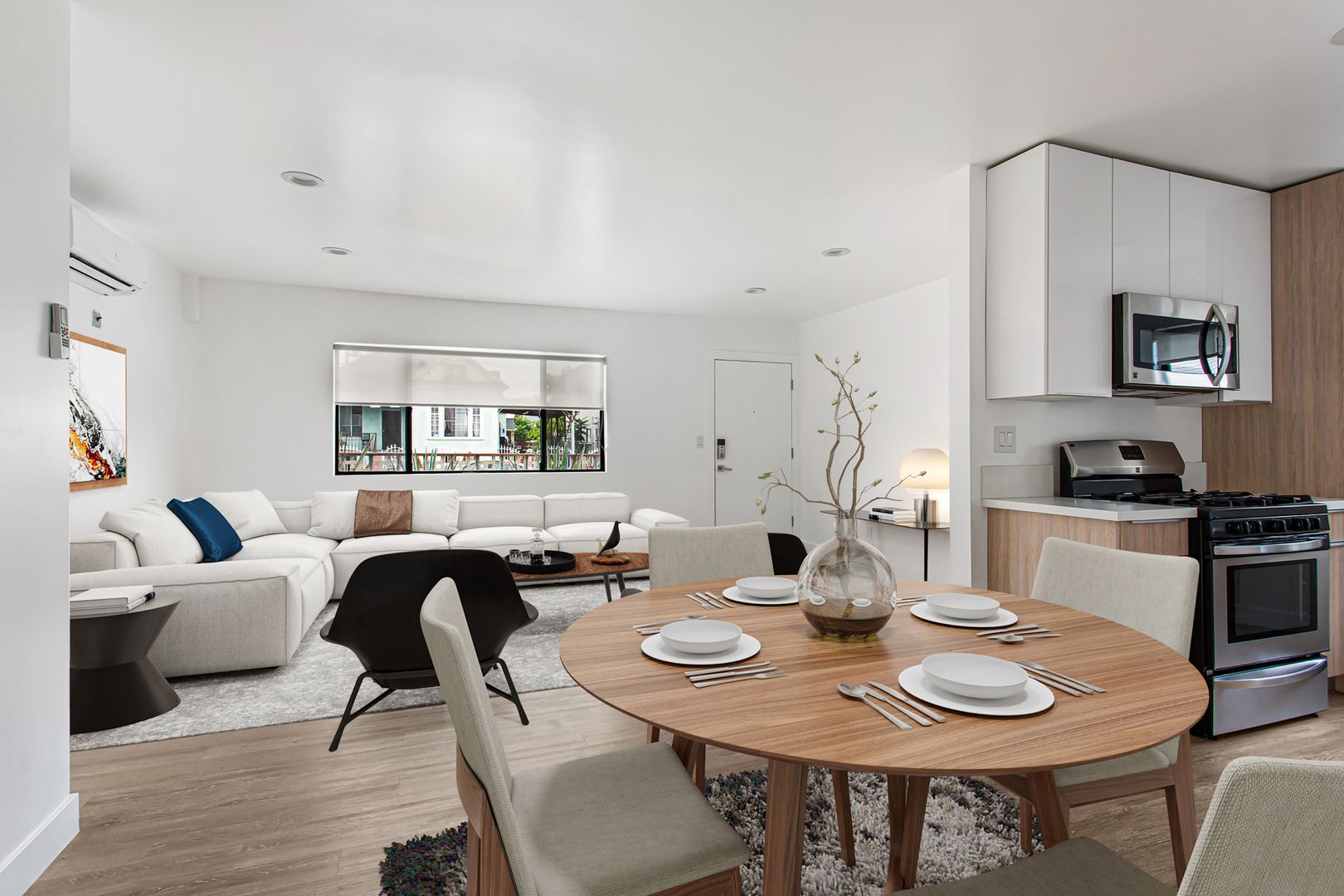 Los Angeles Apartment: 1949 Park Grove Avenue