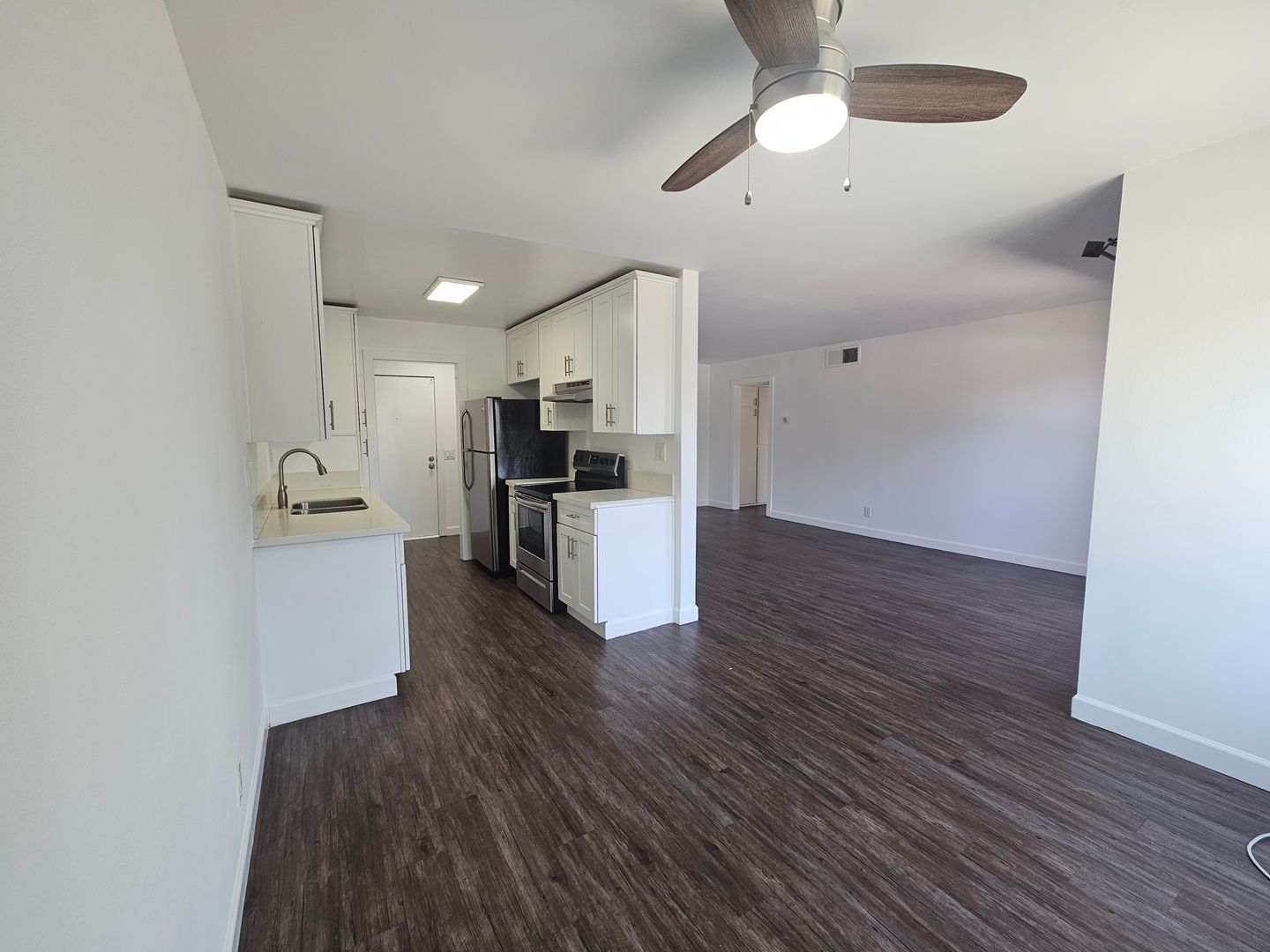 Reseda Apartment: 19050 Sherman Way