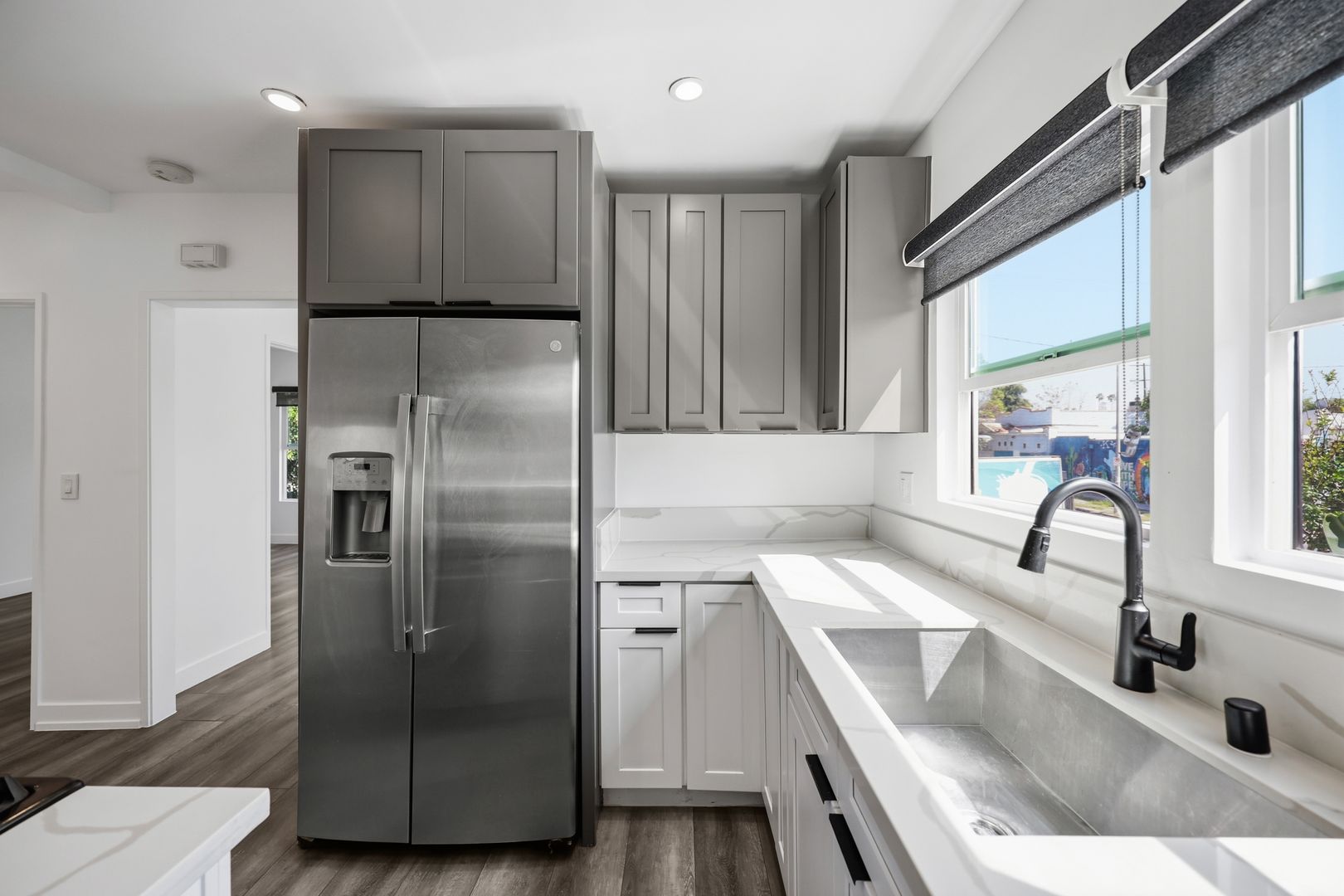 Los Angeles Apartment: 1023 Tremont Street