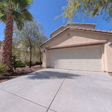 Stunning 2-Story Home with a Bedroom downstairs and a Backyard Oasis. – photo 1