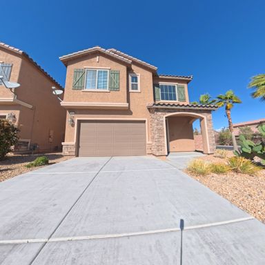 Exceptional Dual Master Residence with Modern Upgrades – photo 1