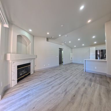 Stylish 1 Bed Condo in Gated Opulence – 15 Min to the Strip! – photo 1
