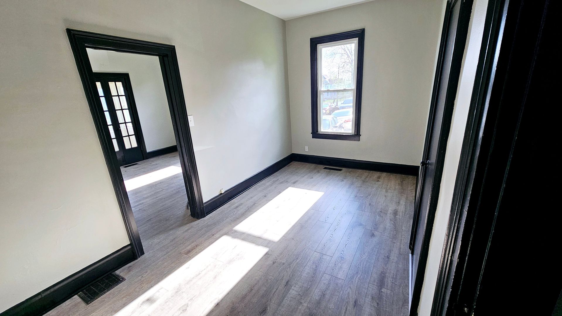 179 W 4th St