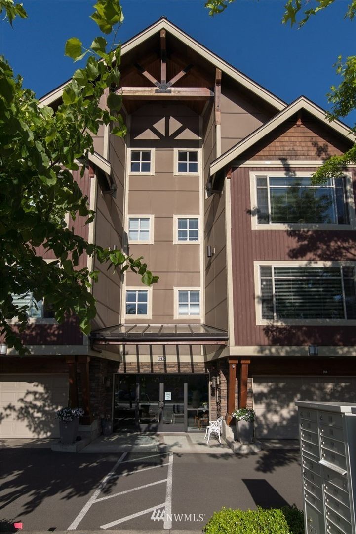 Lynden Apartment: 8780 Depot Road