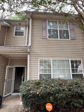 3 Bedroom Townhome – 6681 Sunset Hill Boulevard, Rex, GA 30273