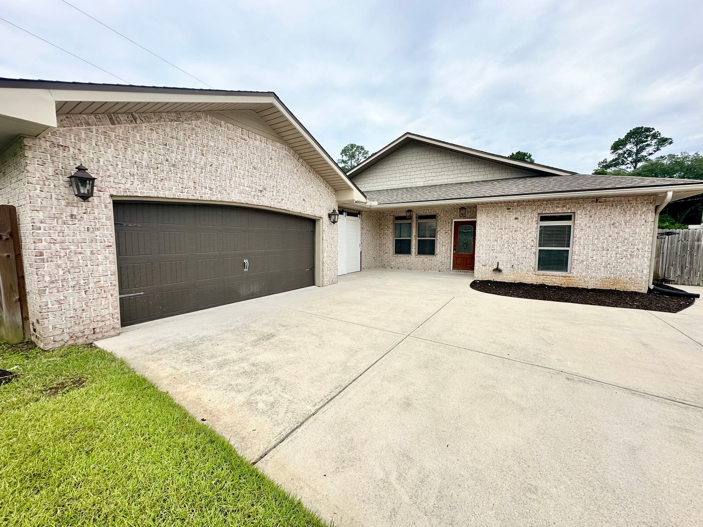 Fort Walton Beach House: 1180 French Quarter Way