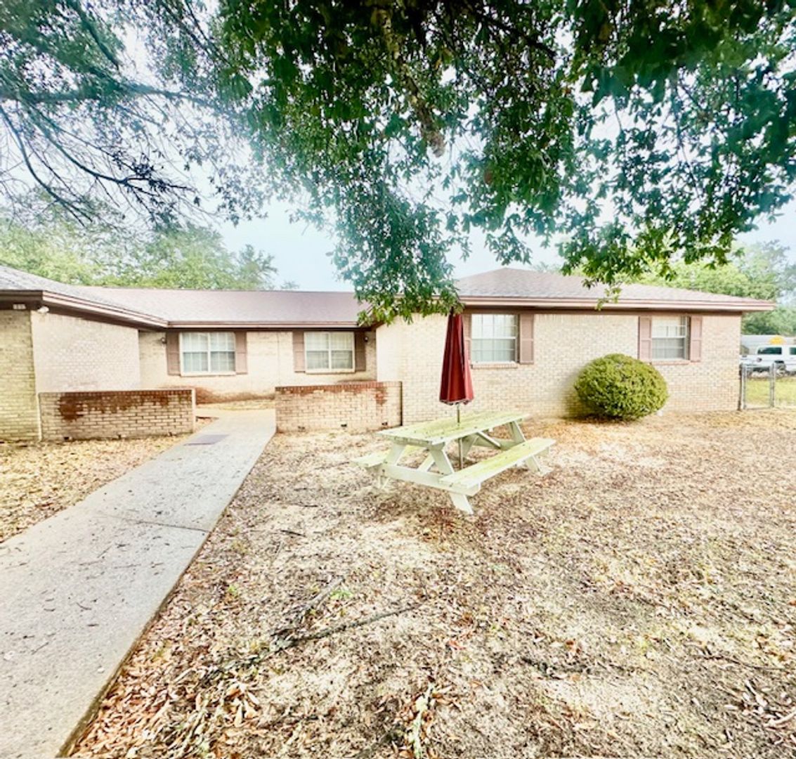 Niceville Townhome: 265 Harding Road