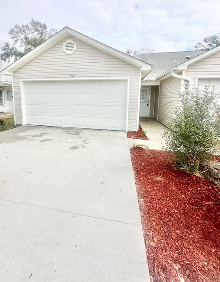 Fort Walton Beach Townhome: 947 Tray Drive