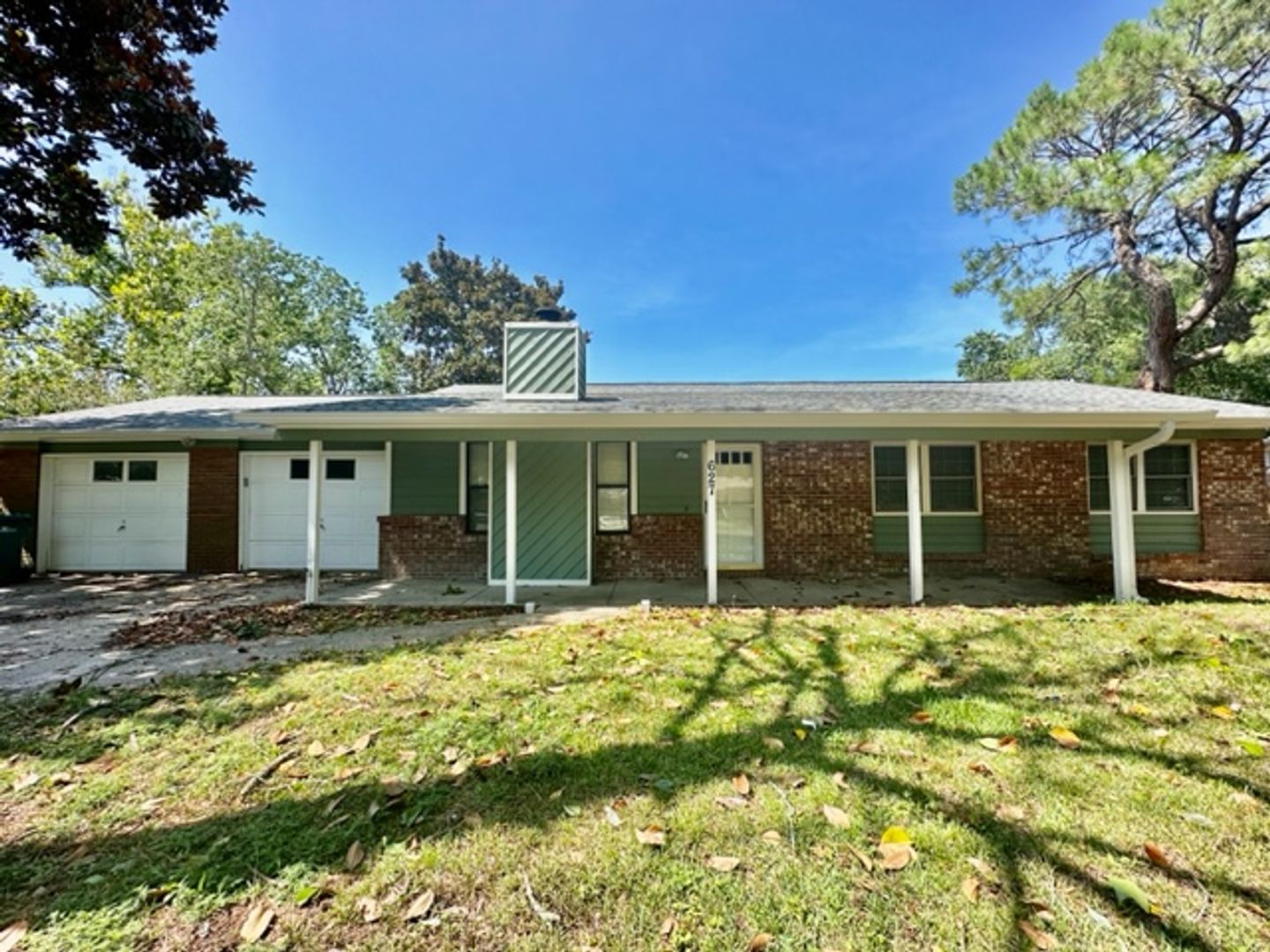 Destin House: 627 Sea View Drive