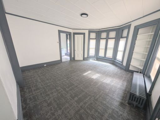 Efficiency Apartment Available