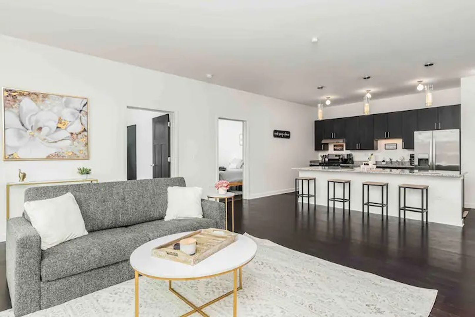 Chicago Apartment: 6355 N. Wayne Ave.