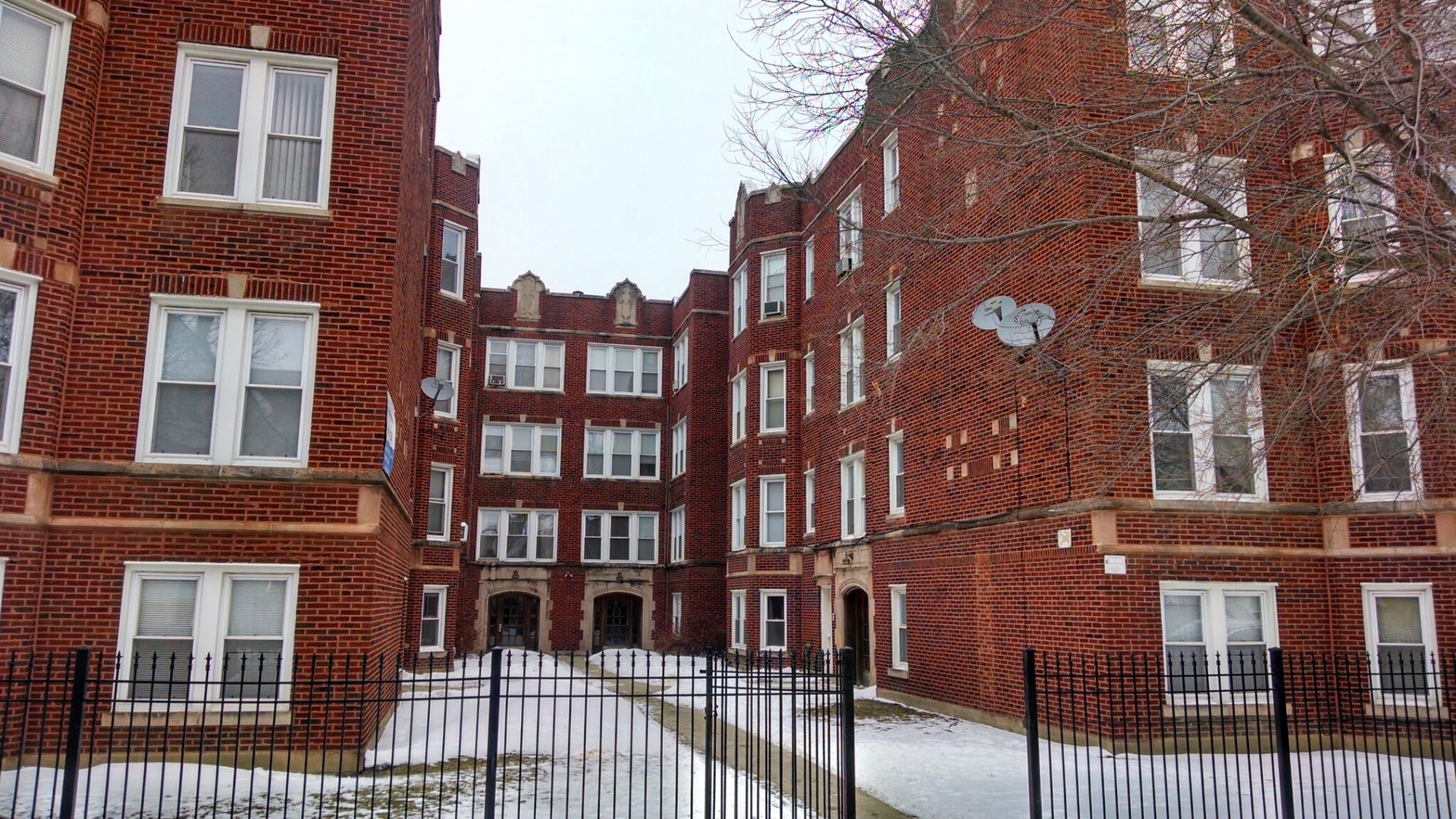 Chicago Apartment: 4844-4850 W Henderson