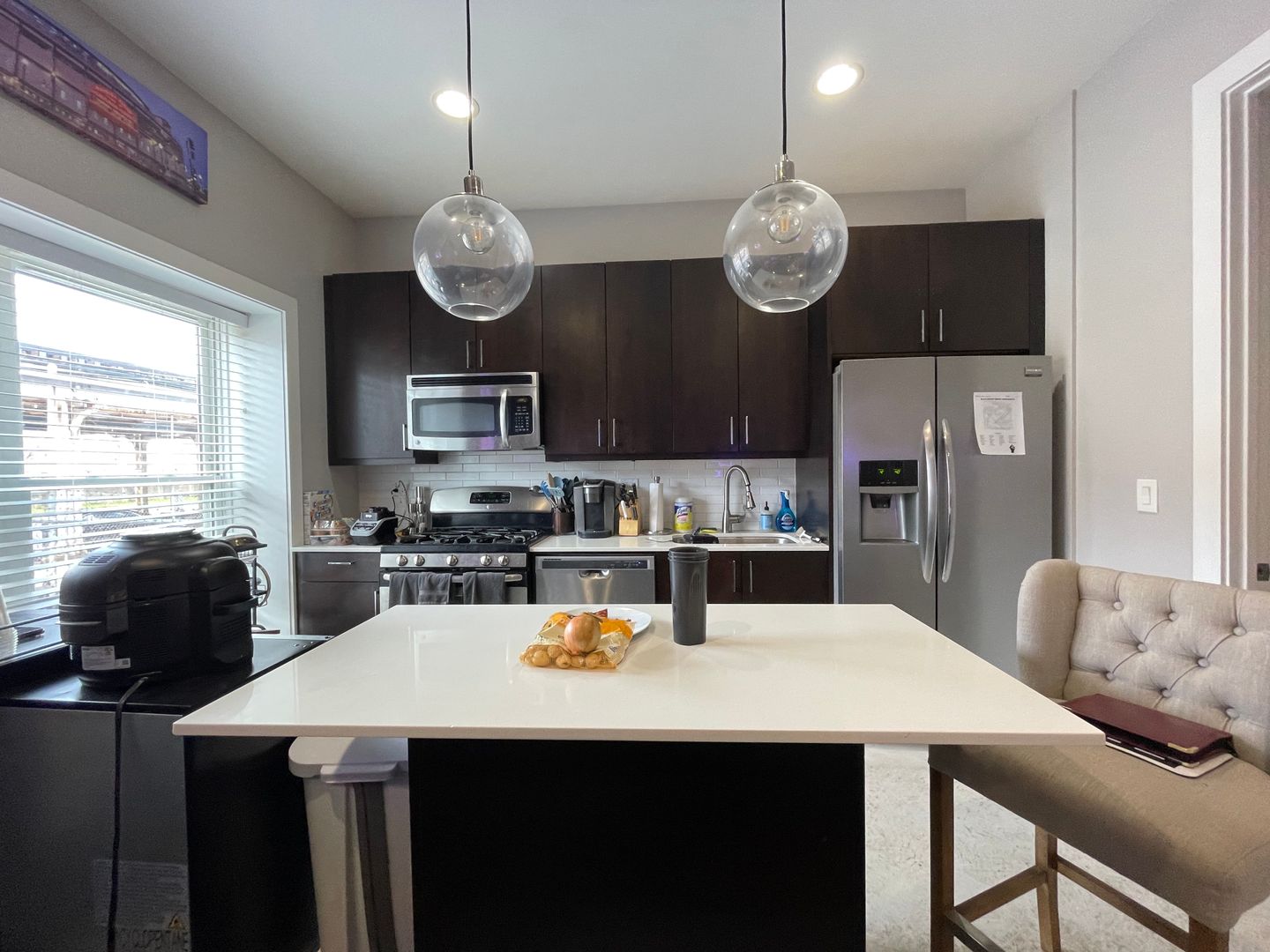 Chicago Apartment: 4016 N Kenmore Ave