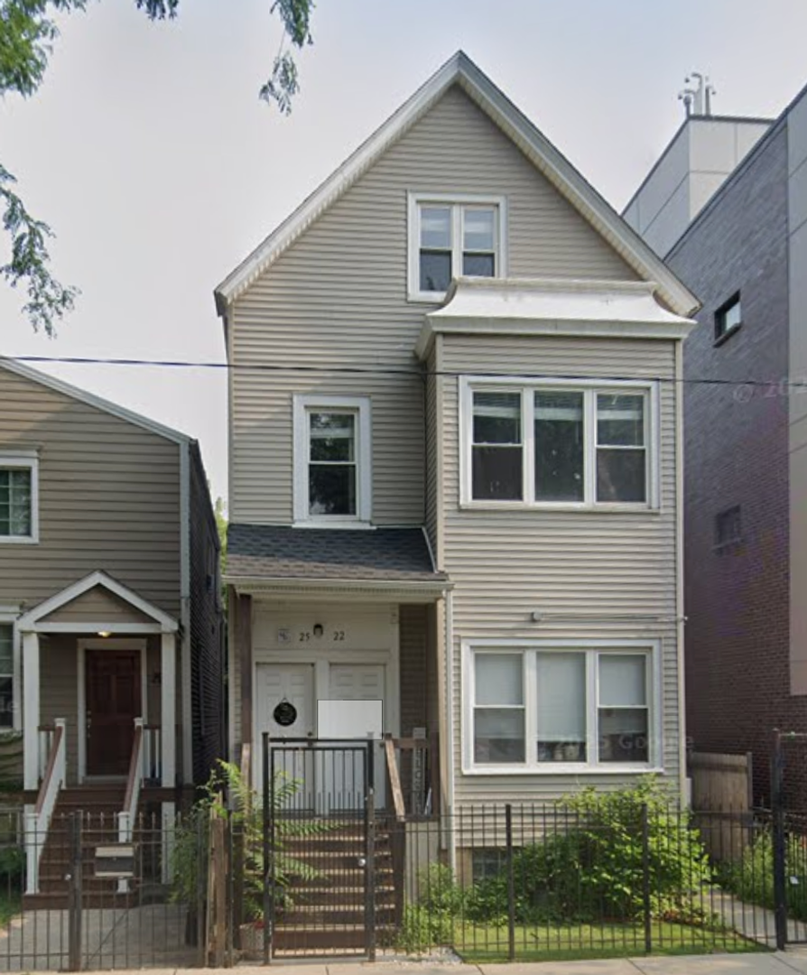 Chicago Apartment: 2522 W. Cortland St,