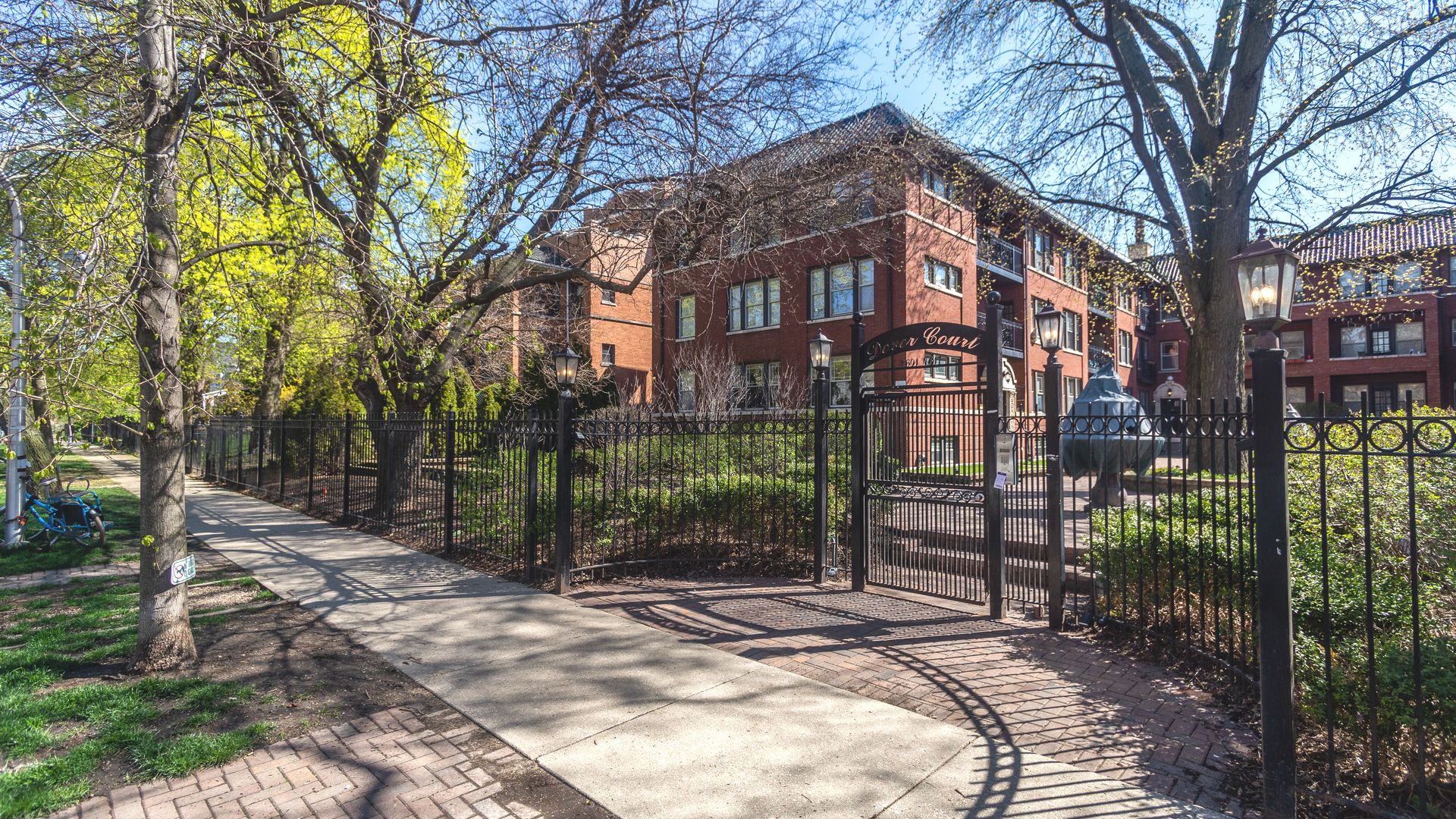 Chicago Apartment: 4601 N. Dover