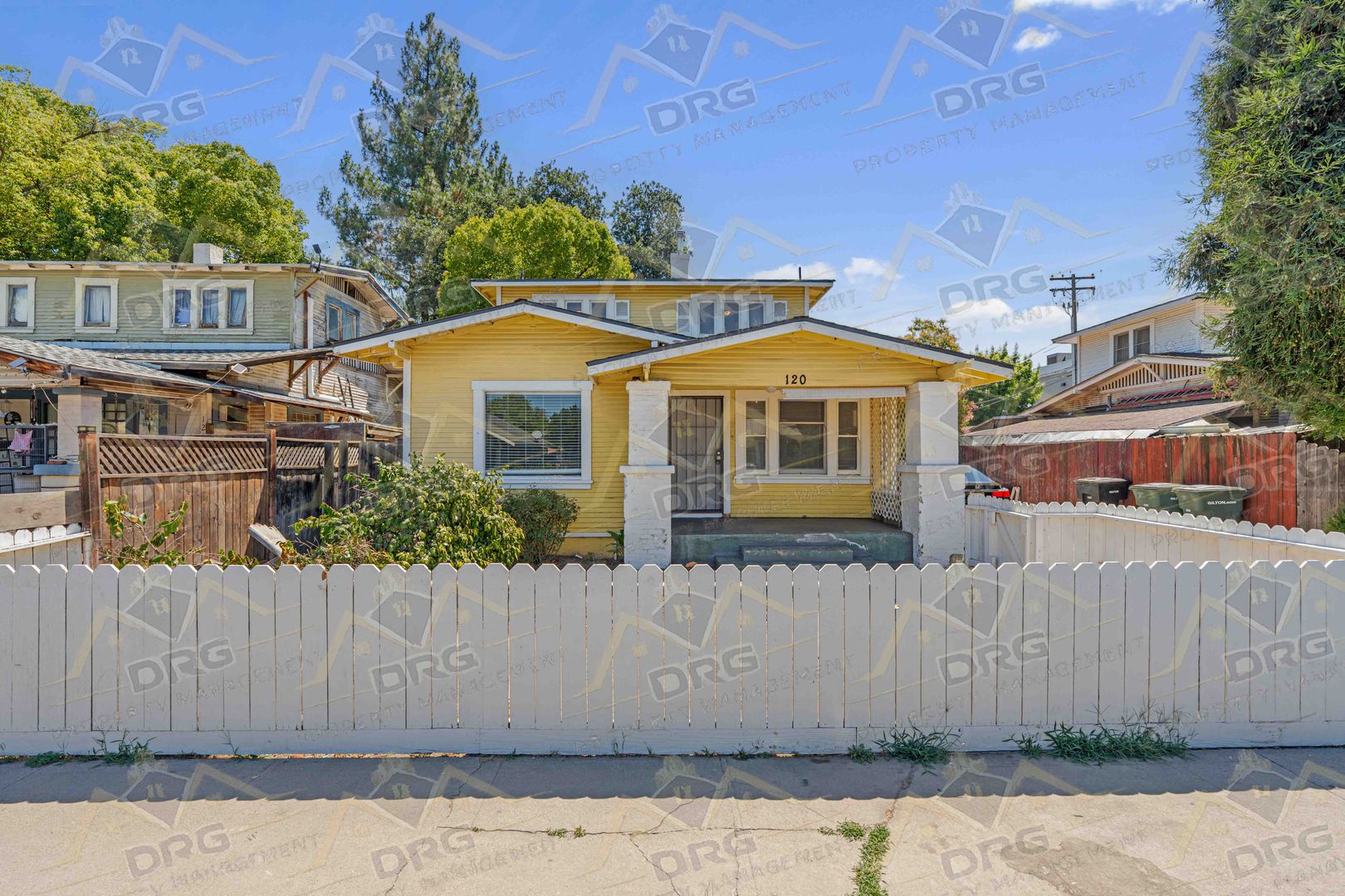 Modesto Apartment: 120 Johnson St