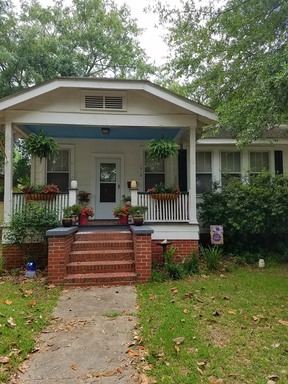 Cozy Two Bedroom Home In Park Circle