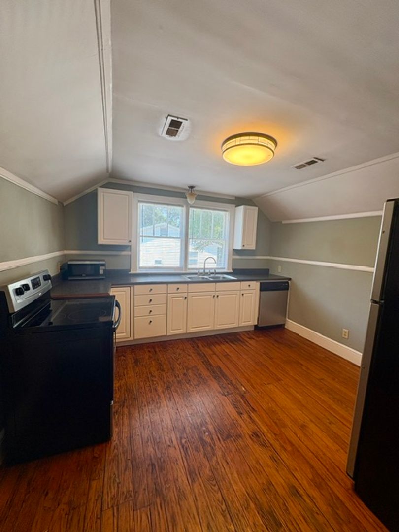 Charleston Apartment: 530 Savannah Hwy