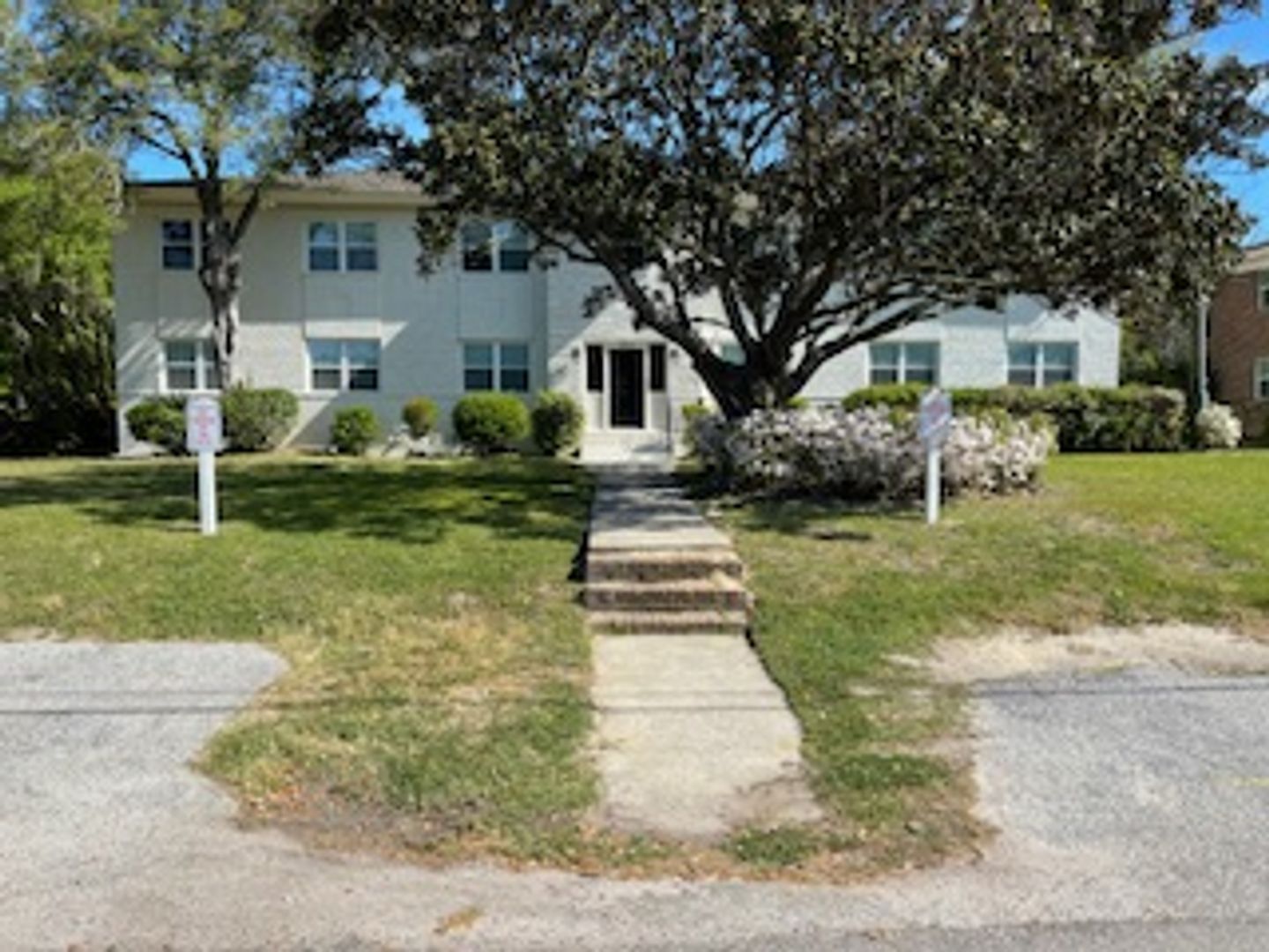 Charleston Apartment: 664 Windermere Blvd - B