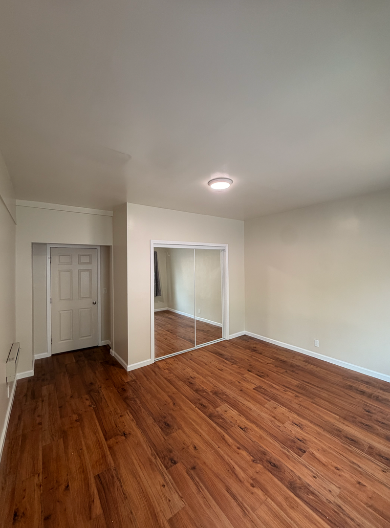 Berkeley Apartment: 1960-1964 San Pablo Ave