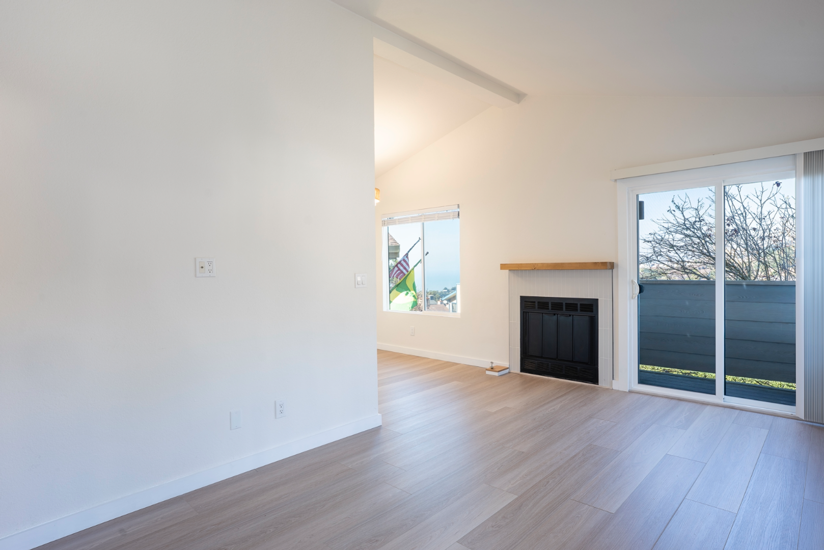 Pacifica Apartment: 524-528 Lewis Lane,