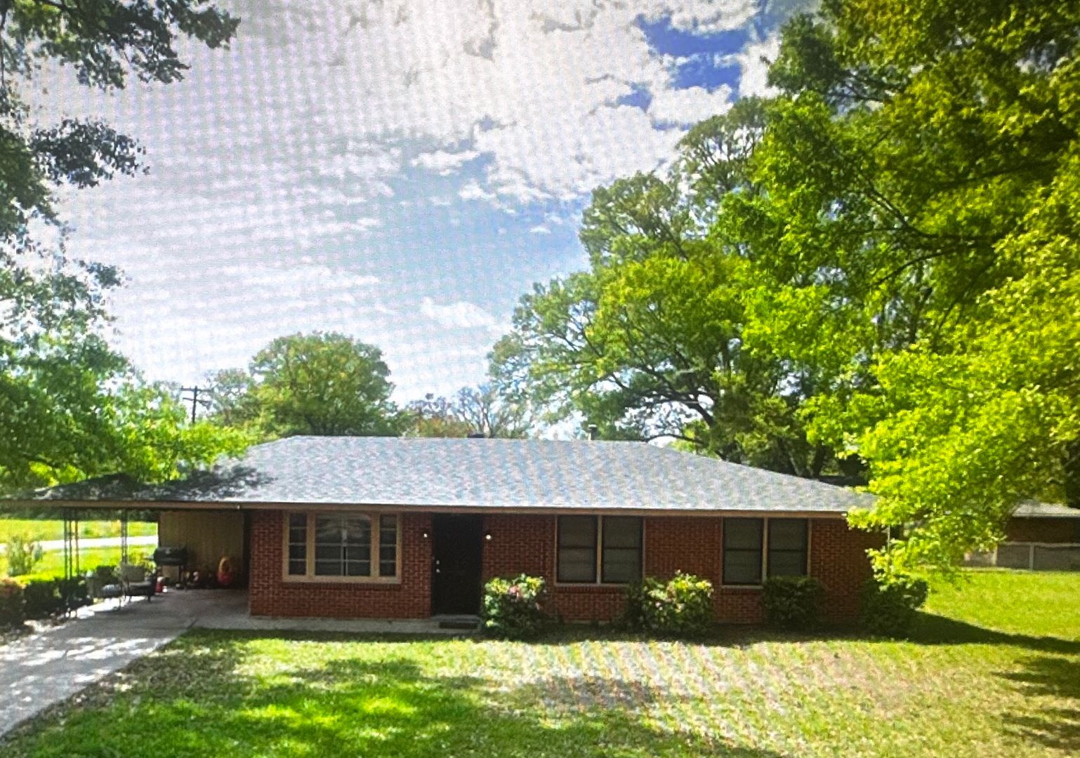 Hammond House: 103 Alexander Drive