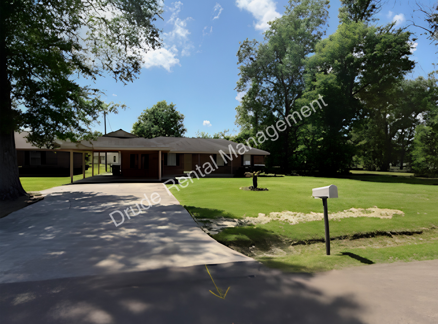 Ponchatoula House: 335 North Baronne Street