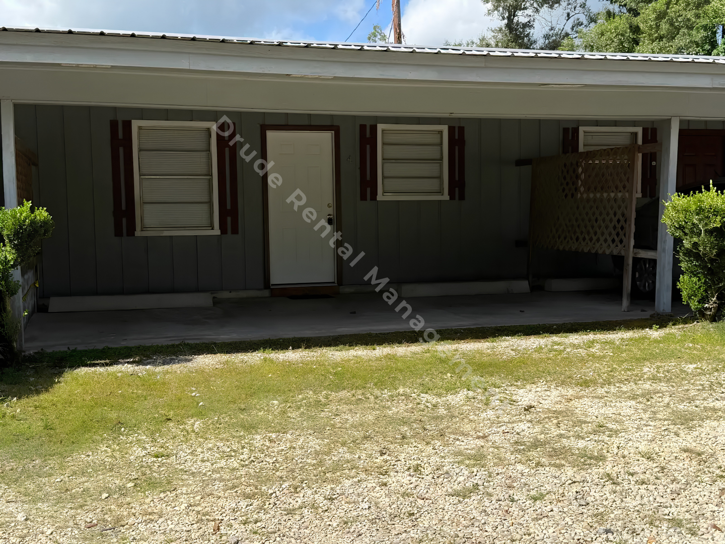 Hammond Apartment: 43334 Happywoods Road Ext