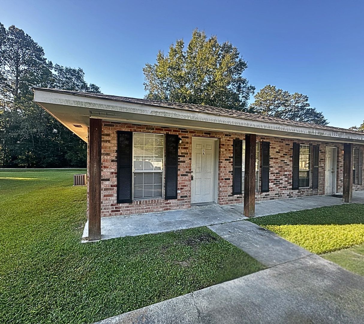 Hammond Apartment: 111 Mallard Drive Apt A