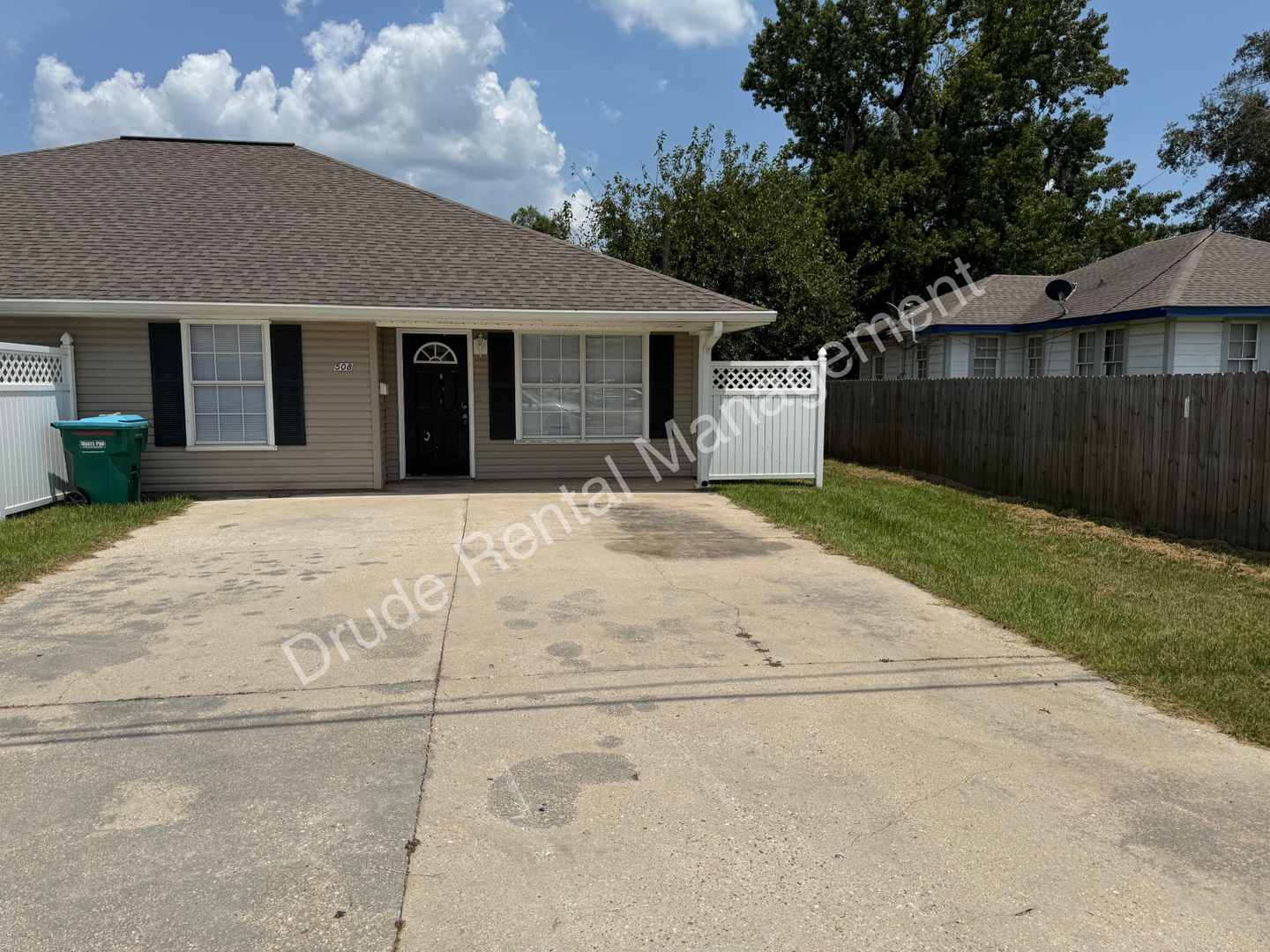 Ponchatoula House: 508 Cedar Drive