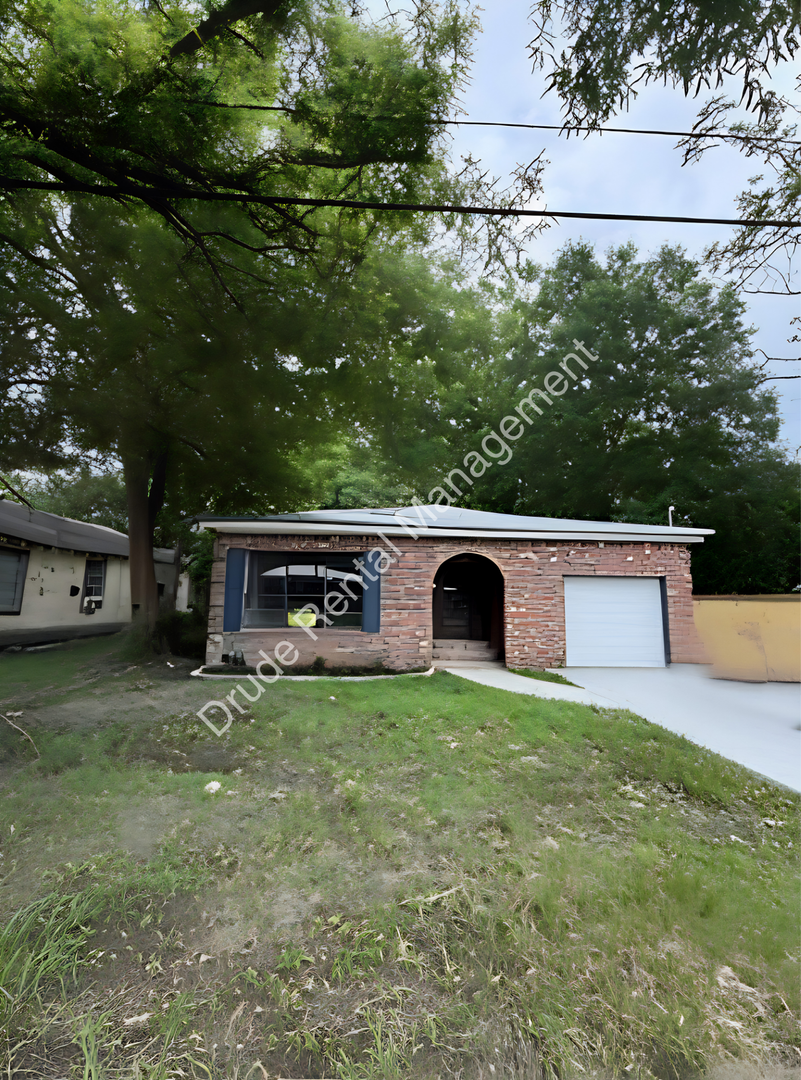 Hammond House: 208 Wilbert Dangerfield Drive