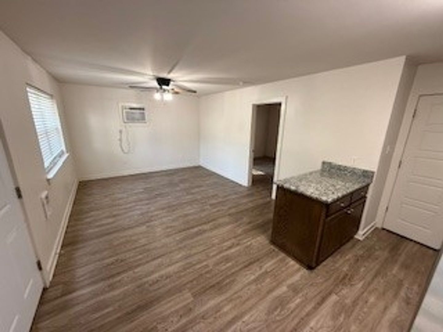 Hammond Apartment: Sciara Lane