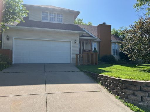 4 Bedroom Home in SE Springfield! – photo 1