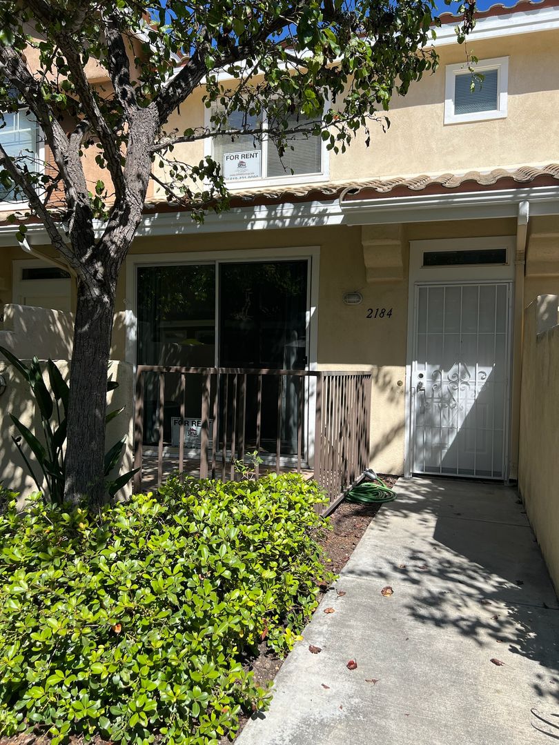 Chula Vista Townhome: 2184 Cabo Bahia