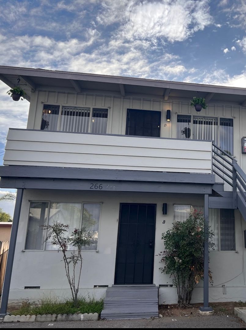 Chula Vista Apartment: 266 Landis Ave