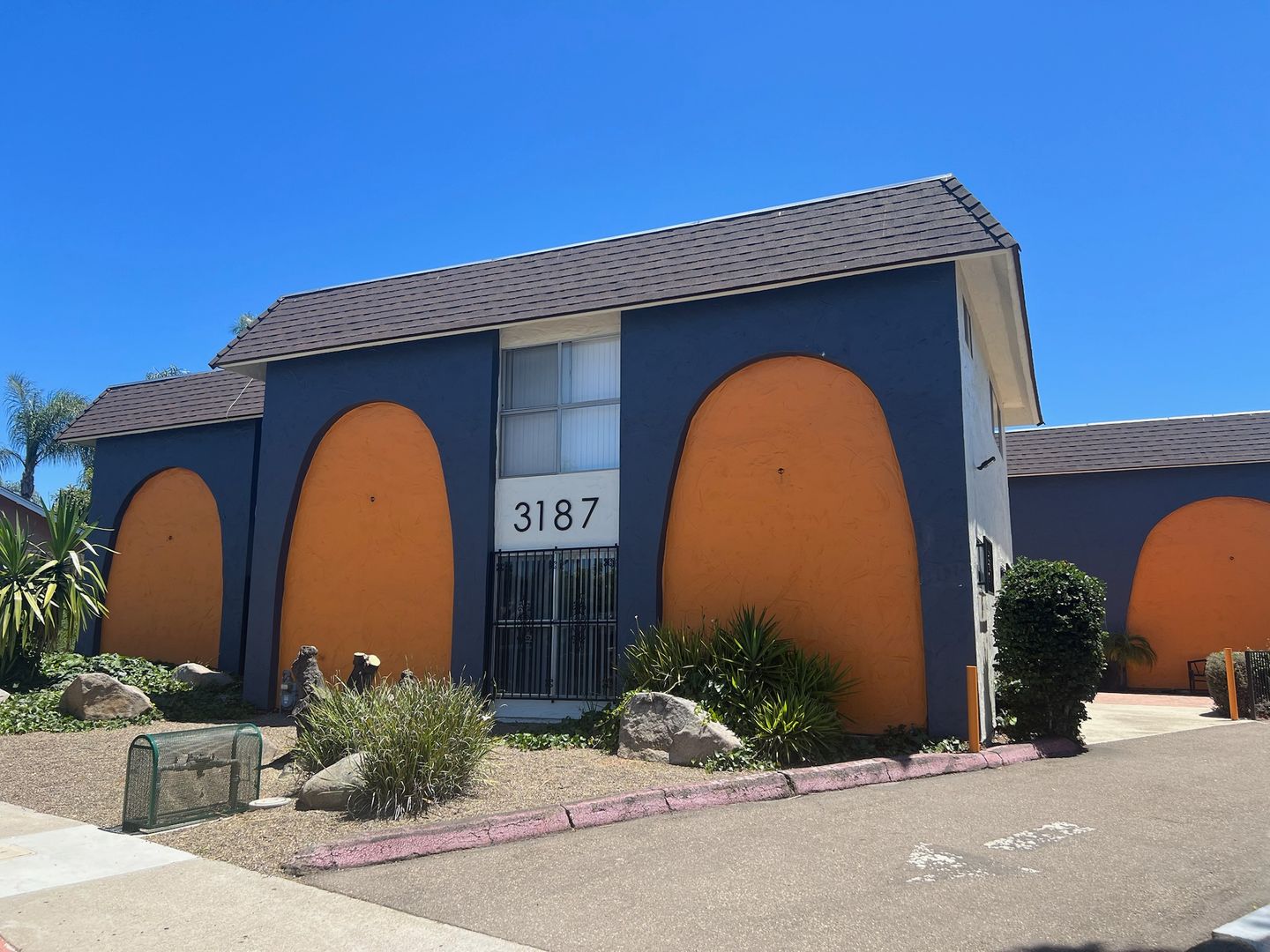 San Diego Apartment: 3187 Ashford Street