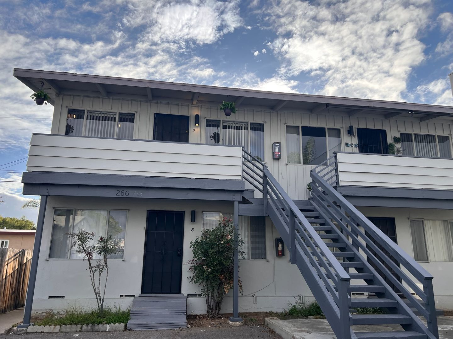 Chula Vista Apartment: 266 Landis Ave