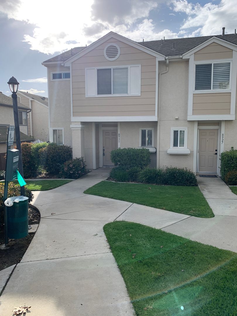 Spring Valley Townhome: 8931 Windham Ct