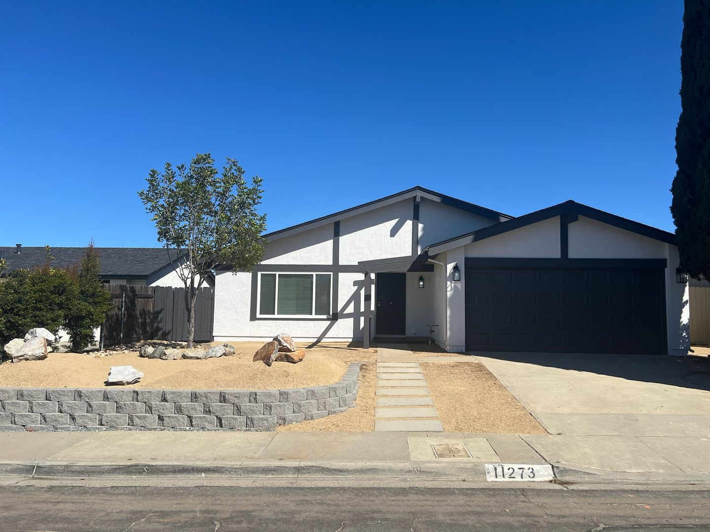 San Diego House: 11273 Pegasus Ave