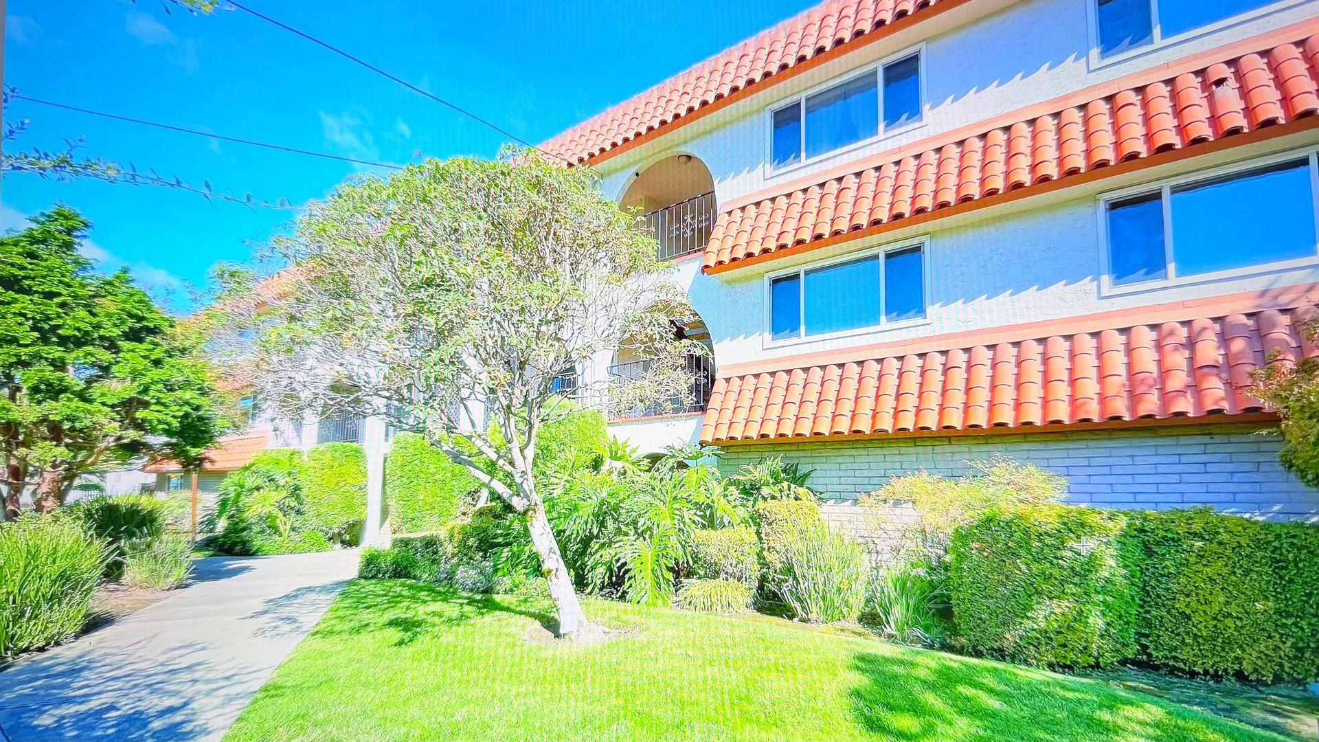 Alameda House: 2133 Santa Clara Ave, Unit 217