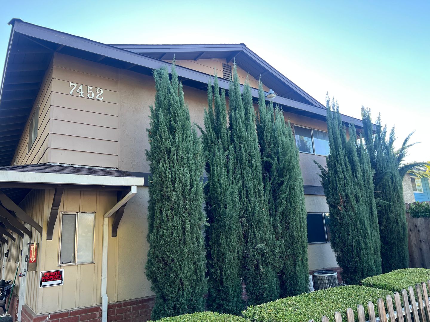 Citrus Heights Apartment: 7452 Tiara Way