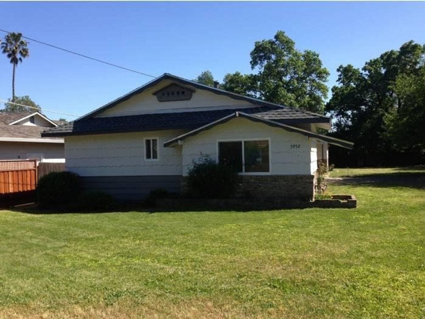 Carmichael House: 5952 Shirley Avenue Unit B