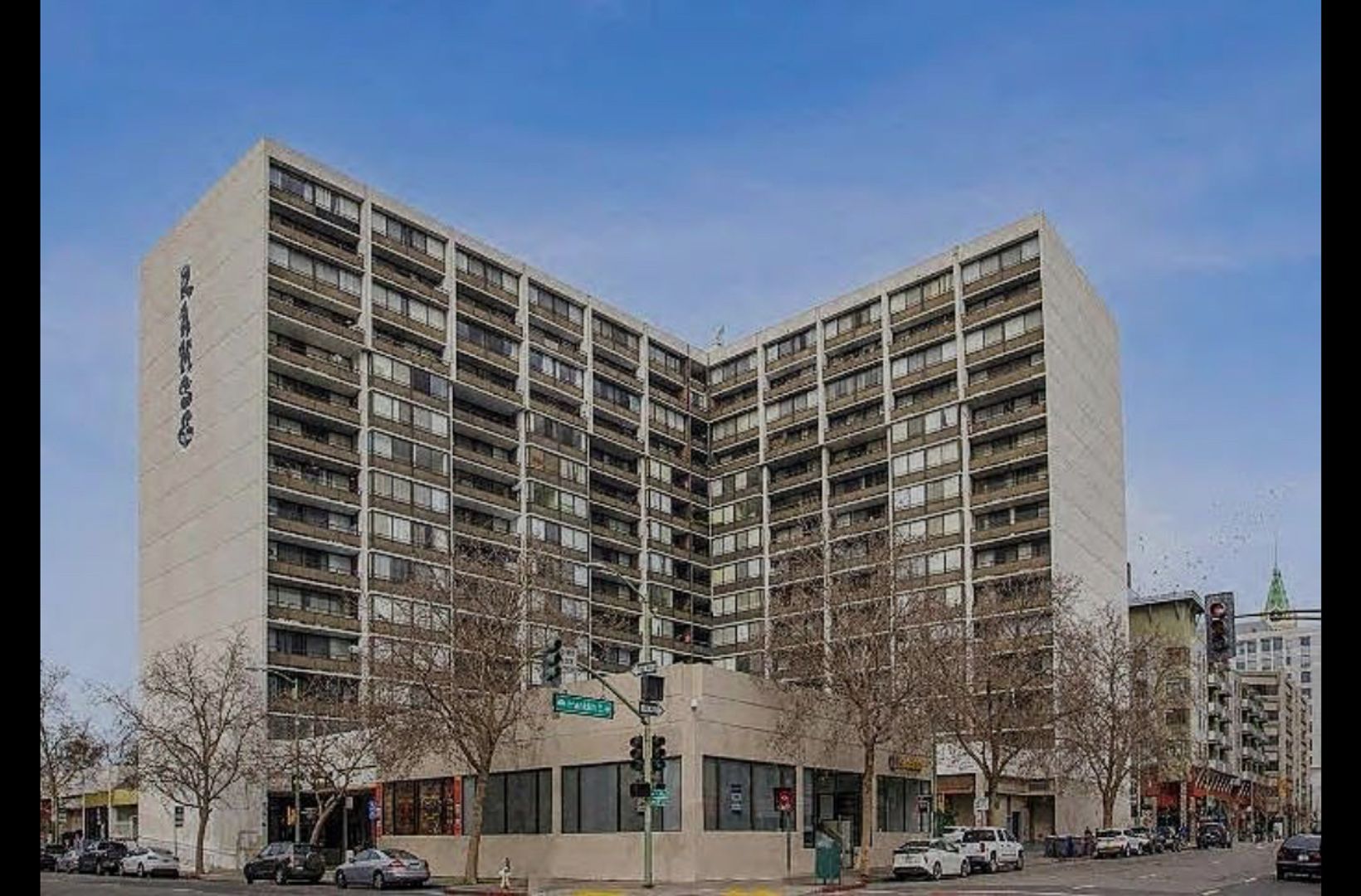 Oakland House: 801 Franklin #1404