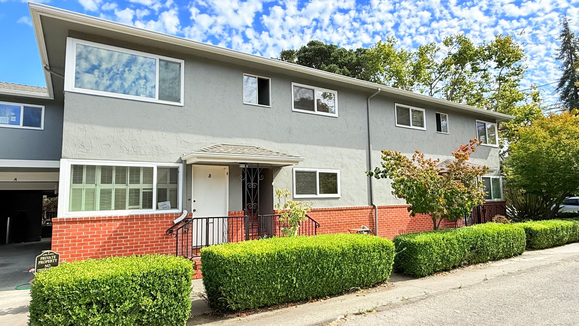 Alameda Apartment: 2053 Central Ave