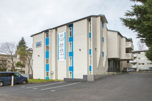 3032 NE 140th St - 402, Seattle, WA 98125