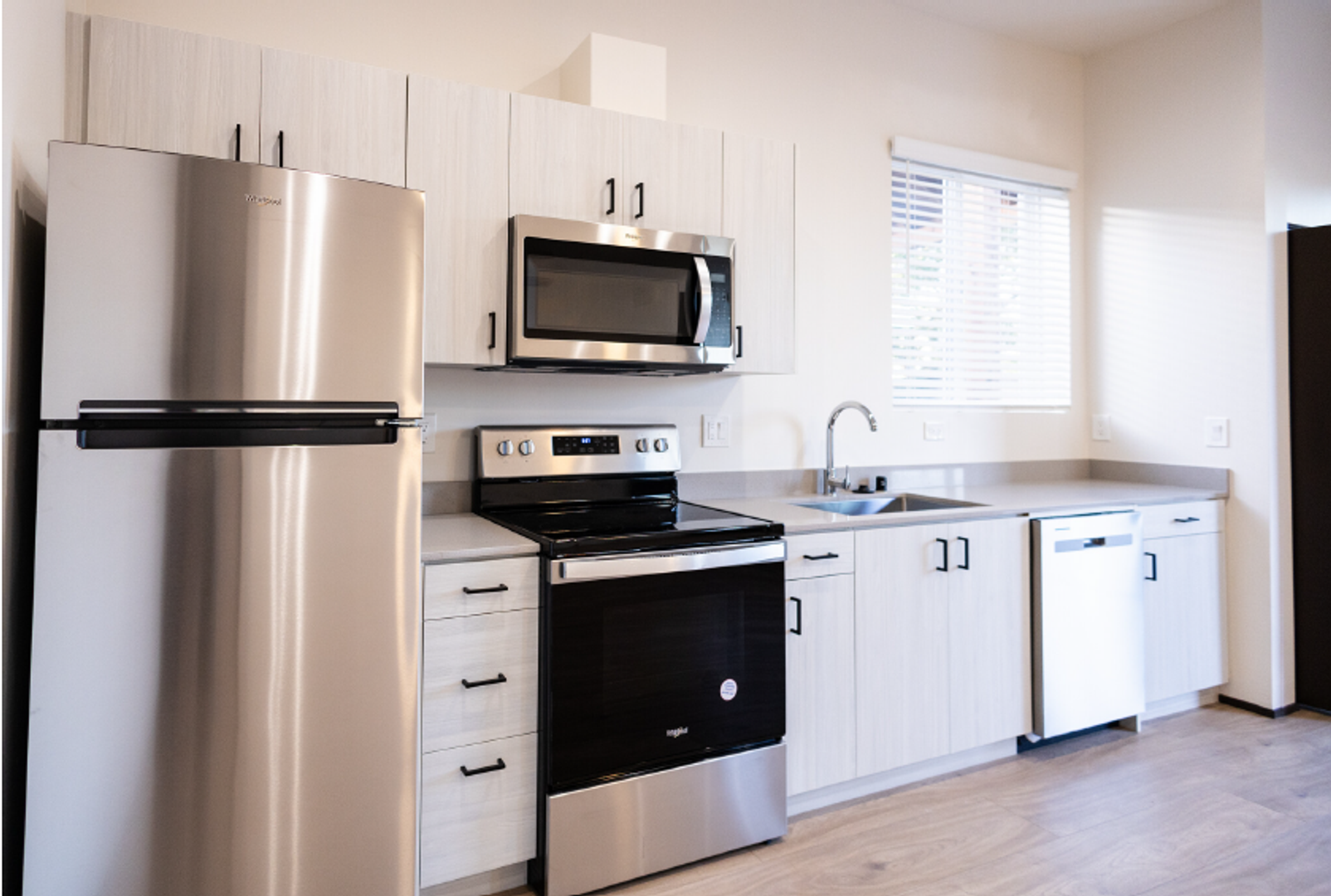 Elk Grove Apartment: 9686 Railroad St