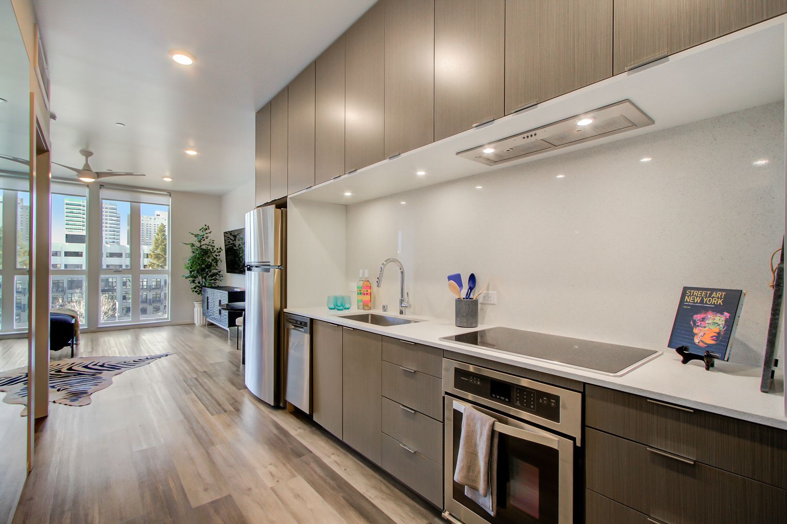 Sacramento Apartment: 1026 17th St