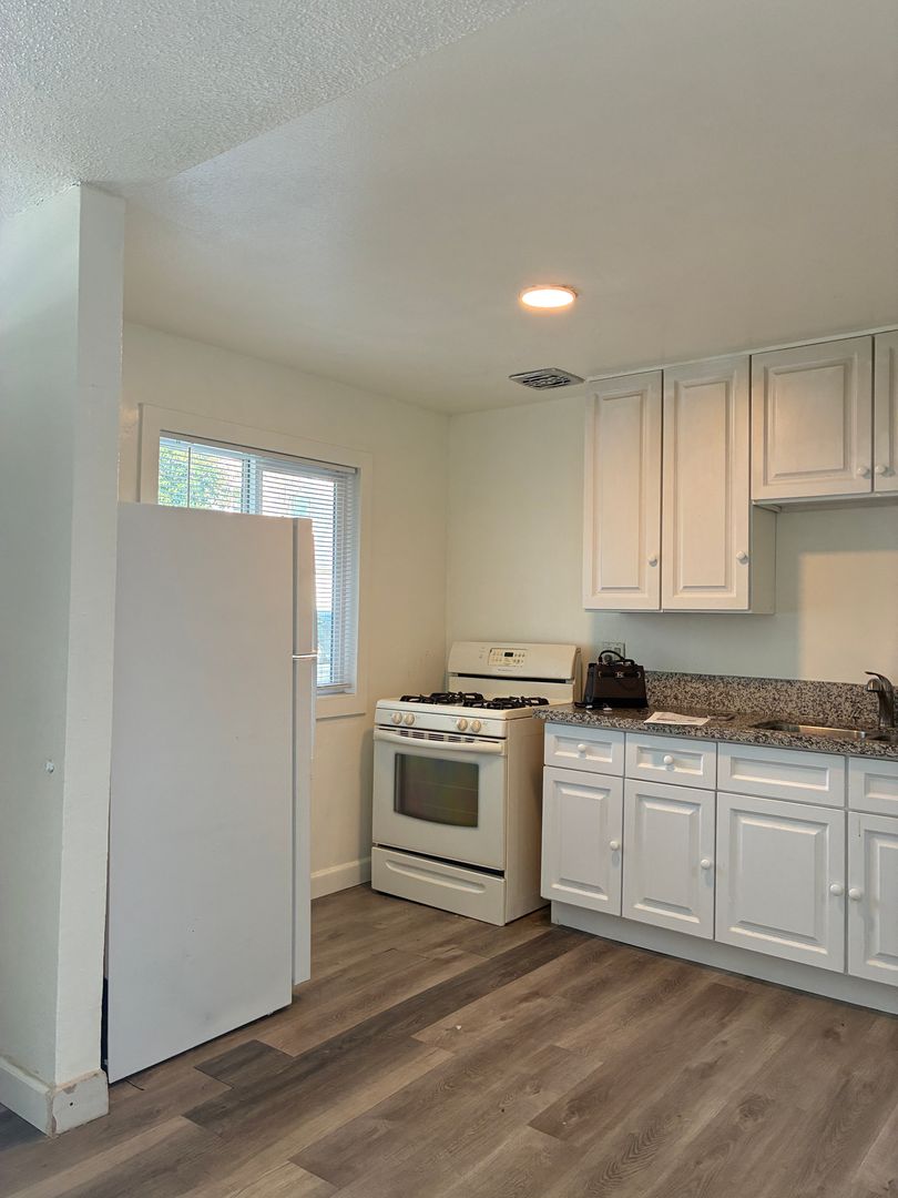 West Sacramento Apartment: 412-418 3rd St