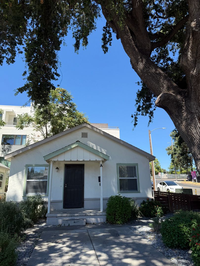 West Sacramento Apartment: 412-418 3rd St